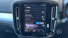 Volvo XC40 2.0 B3P Core 5dr Auto Petrol Estate